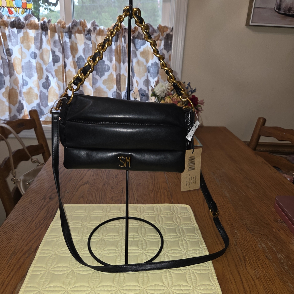 NWT Steve Madden Black and Gold Crossbody Bag with Chain Accent. FFCP